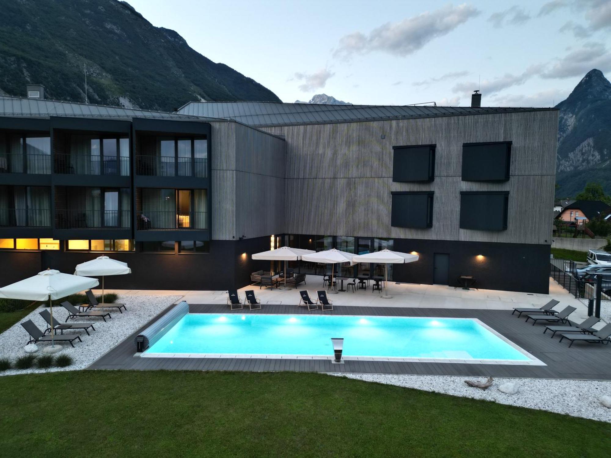 Hotel Soca Бовец Екстериор снимка